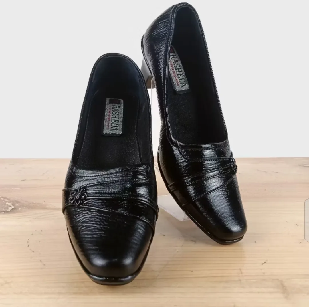 Sepatu Pantofel Wanita 223